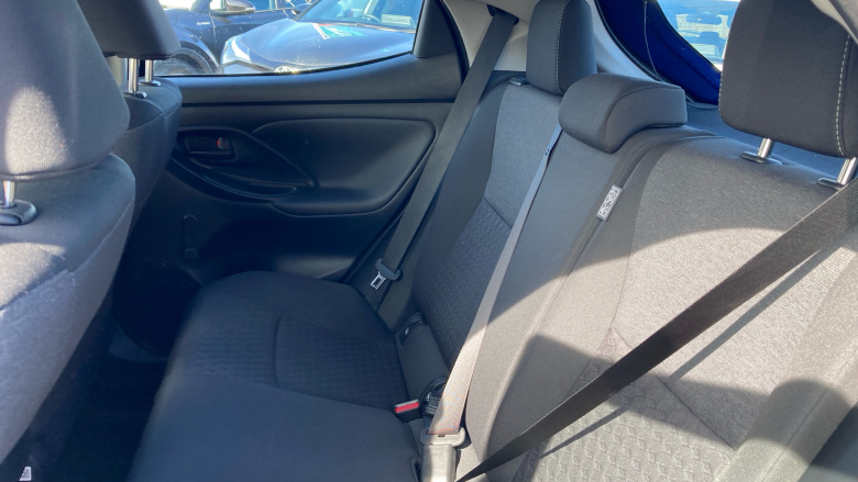 Toyota Yaris 1.5 Hybrid Icon 5dr CVT Hybrid Hatchback